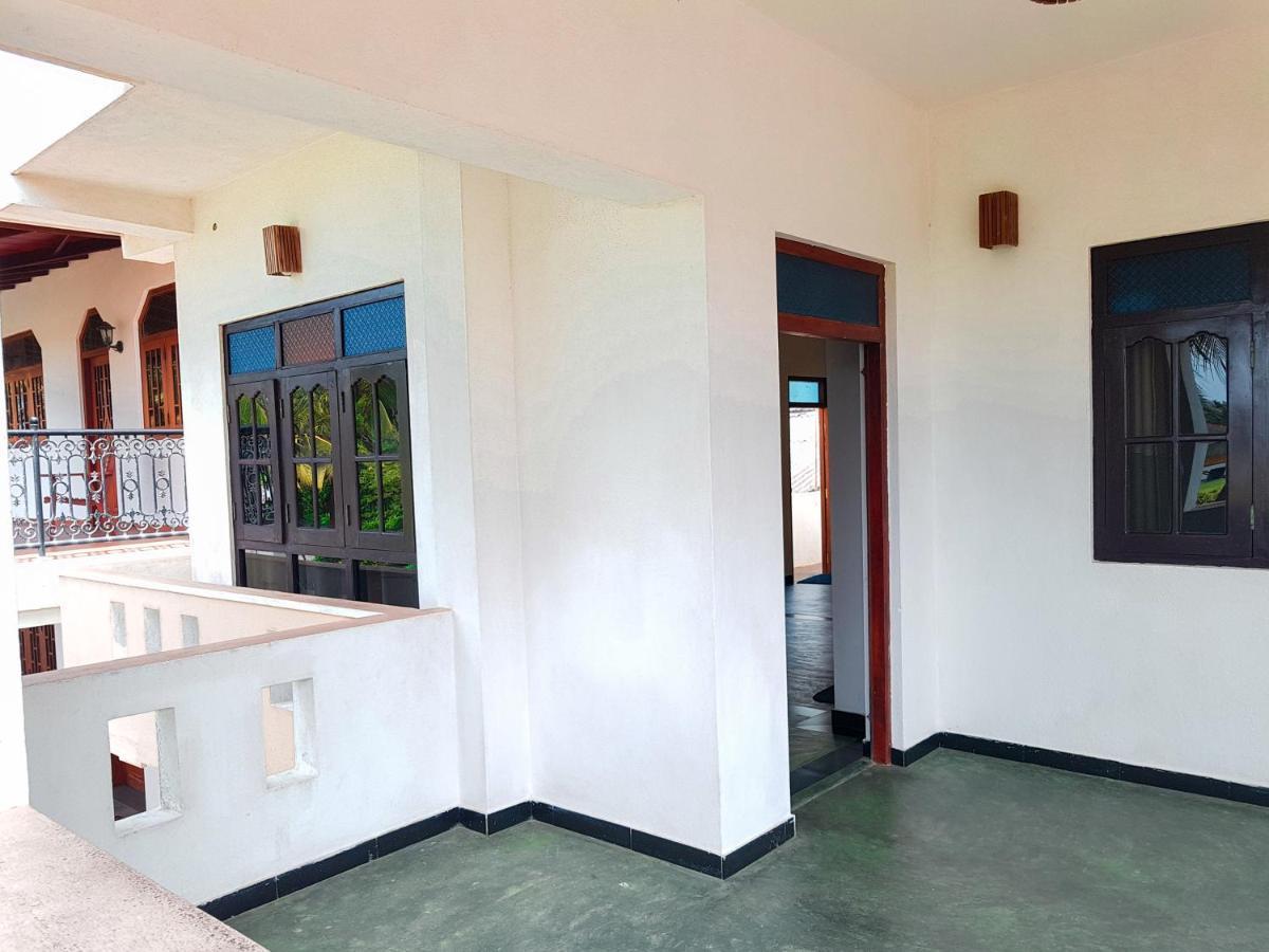 Dinu Villa Galle Exterior photo